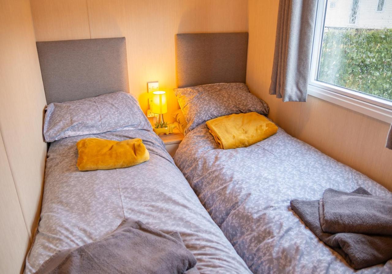 Luxury Lancaster Lodge - The Best Hot Tub Getaway! Tattershall Ngoại thất bức ảnh