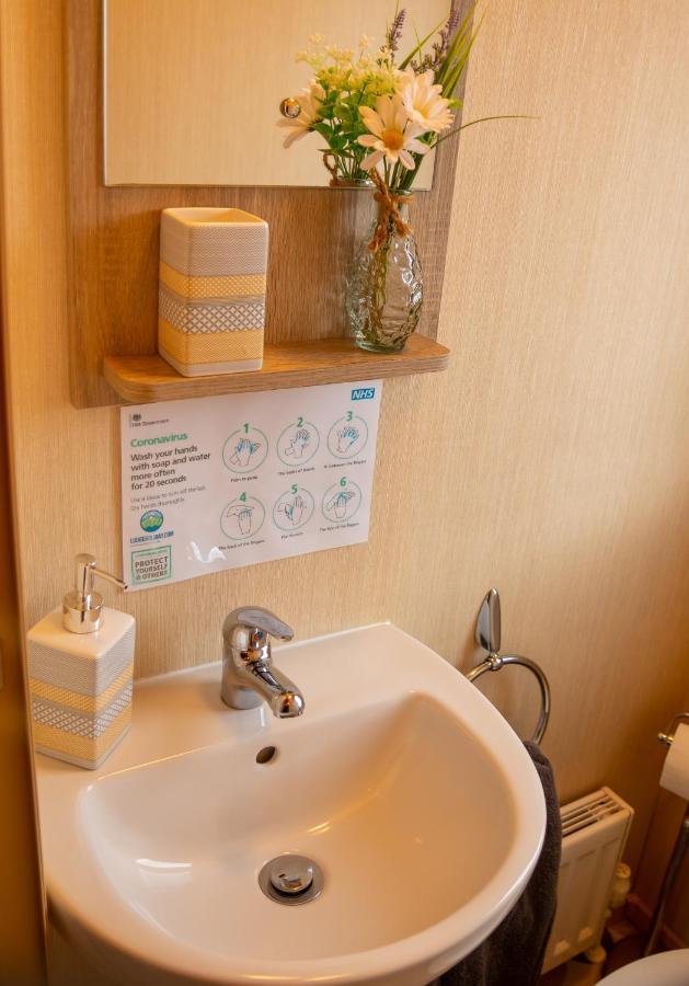 Luxury Lancaster Lodge - The Best Hot Tub Getaway! Tattershall Ngoại thất bức ảnh